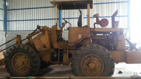 เก่าเพราะฝุ่นเกาะขายรถตักล้อยาง CAT 910 เอวออ่นต่อแขนแล้วเอกสารใบอินวอย เก่าเพราะฝุ่นเกาะขายรถตักล้อยาง CAT 910 เอวออ่นต่อแขนแล้วเอกสารใบอินวอย