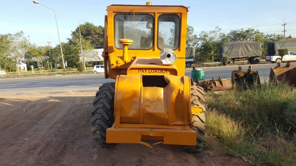 ขาย รถตัก KOMATSU JH30 เครื่องดี เกียร์ดี ยางเต็มทั้ง 4 เส้น รถพร้อมใช้งานครับ