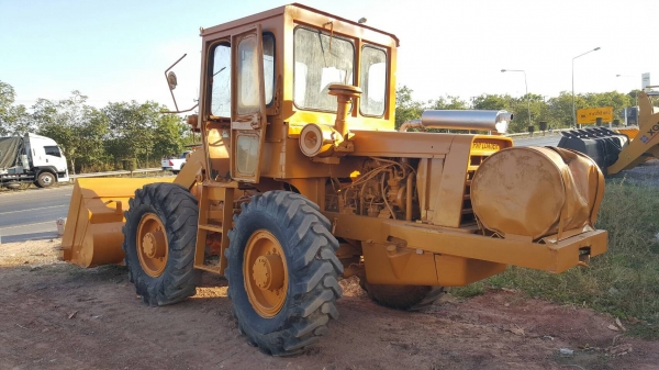 ขาย รถตัก KOMATSU JH30 เครื่องดี เกียร์ดี ยางเต็มทั้ง 4 เส้น รถพร้อมใช้งานครับ