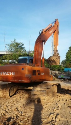ขายรถแบคโฮ HITACHI EX200-3 เอกสารอินวอย ระบบไฟเต็ม ราคา 570000