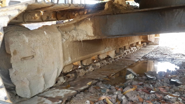 ขายรถแบคโฮ HITACHI EX200-3 เอกสารอินวอย ระบบไฟเต็ม ราคา 570000