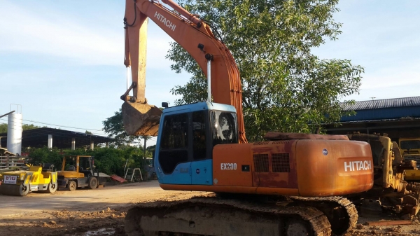 ขายรถแบคโฮ HITACHI EX200-3 เอกสารอินวอย ระบบไฟเต็ม ราคา 570000