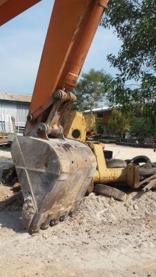 ขายรถแบคโฮ HITACHI EX200-3 เอกสารอินวอย ระบบไฟเต็ม ราคา 570000