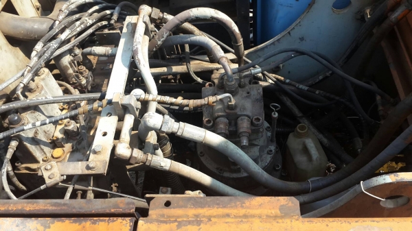 ขายรถแบคโฮ HITACHI EX200-3 เอกสารอินวอย ระบบไฟเต็ม ราคา 570000