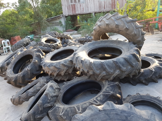 ชายยาง\% มือ 2 ใส่รถหลายรุ่น ถอดจากรถ  สอบถามได้ครับ