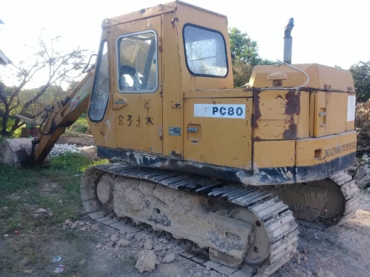 ขายรถแบคโฮ KOMATSU PC80-1 สพาภพร้อมไช้เครื่องดีปั้มดี