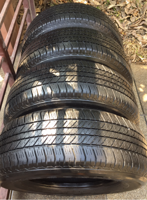 ยาง Bridgestone 265 65 17 ปี15 ดอกเต็ม ใช้ยาว ราคาไม่แพง ยาง Bridgestone 265 65 17 ปี15 ดอกเต็ม ใช้ยาว ราคาไม่แพง
