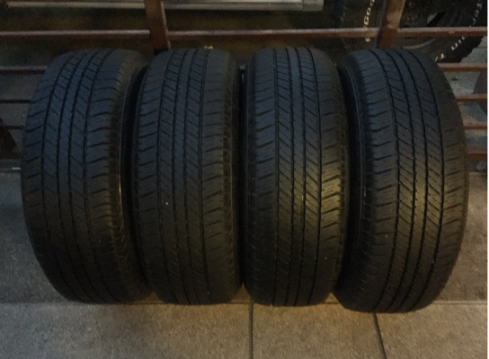 ยาง Bridgestone 265 65 17 ปี15 ดอกเต็ม ใช้ยาว ราคาไม่แพง ยาง Bridgestone 265 65 17 ปี15 ดอกเต็ม ใช้ยาว ราคาไม่แพง