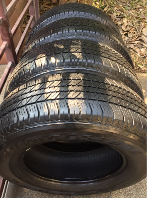 ยาง Bridgestone 265 65 17 ปี15 ดอกเต็ม ใช้ยาว ราคาไม่แพง ยาง Bridgestone 265 65 17 ปี15 ดอกเต็ม ใช้ยาว ราคาไม่แพง