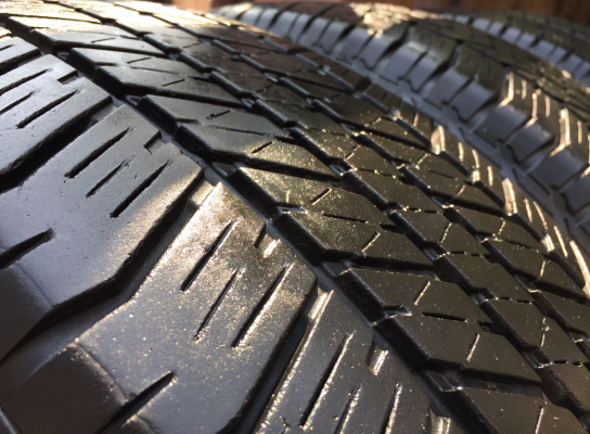 ยาง Bridgestone 265 65 17 ปี15 ดอกเต็ม ใช้ยาว ราคาไม่แพง ยาง Bridgestone 265 65 17 ปี15 ดอกเต็ม ใช้ยาว ราคาไม่แพง