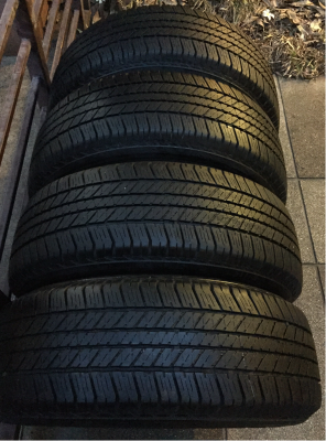 ยาง Bridgestone 265 65 17 ปี15 ดอกเต็ม ใช้ยาว ราคาไม่แพง ยาง Bridgestone 265 65 17 ปี15 ดอกเต็ม ใช้ยาว ราคาไม่แพง