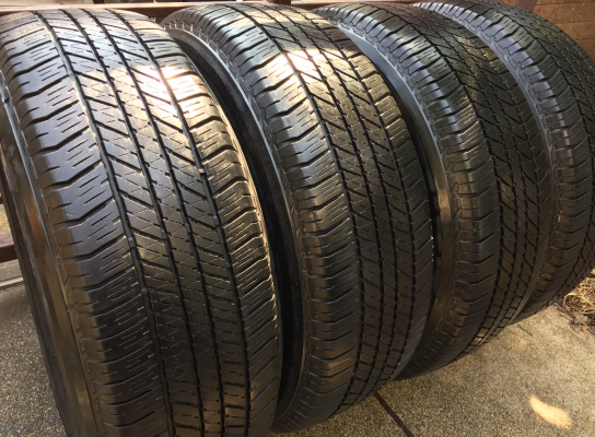 ยาง Bridgestone 265 65 17 ปี15 ดอกเต็ม ใช้ยาว ราคาไม่แพง ยาง Bridgestone 265 65 17 ปี15 ดอกเต็ม ใช้ยาว ราคาไม่แพง