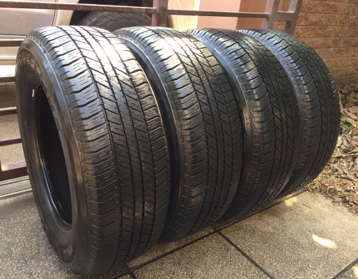 ยาง Bridgestone 265 65 17 ปี15 ดอกเต็ม ใช้ยาว ราคาไม่แพง ยาง Bridgestone 265 65 17 ปี15 ดอกเต็ม ใช้ยาว ราคาไม่แพง