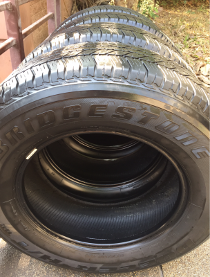 ยาง Bridgestone 265 65 17 ปี15 ดอกเต็ม ใช้ยาว ราคาไม่แพง ยาง Bridgestone 265 65 17 ปี15 ดอกเต็ม ใช้ยาว ราคาไม่แพง