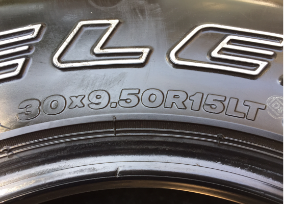 ยาง All Bridgestone 30 9.5 R15 ปลายปี13 ดอกเต็ม ใช้ยาว ราคาไม่แพง