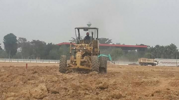 ขายรถเกรด KOMATSU GD376H-4472  ราคา 550000