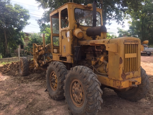 ขายรถเกรด KOMATSU GD37-6H  ราคา 430000