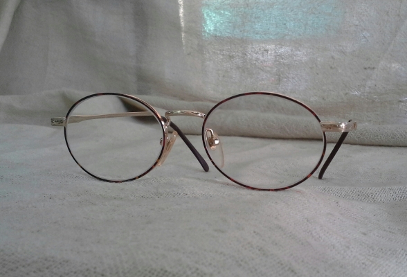แว่นสายตายาววินเทจผู้ดีอังกฤษ ยุค &#039;90s Authentic CAMBRIDGE handmade in England ค่าสายตา +200