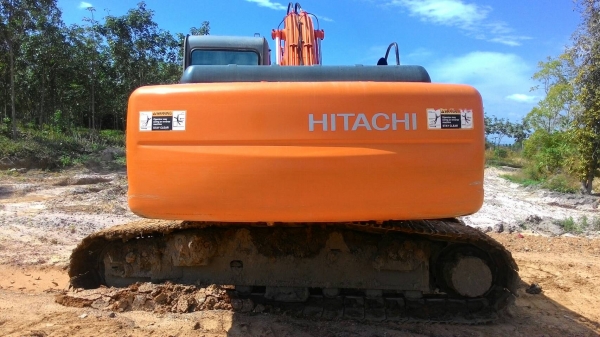 ขายรถแบคโฮ HITACHI 200 ZX-1 สวยเดิมๆเอกสารทะเบียน ขายรถแบคโฮ HITACHI 200 ZX-1 สวยเดิมๆเอกสารทะเบียน