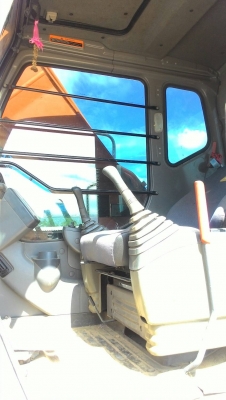 ขายรถแบคโฮ HITACHI 200 ZX-1 สวยเดิมๆเอกสารทะเบียน ขายรถแบคโฮ HITACHI 200 ZX-1 สวยเดิมๆเอกสารทะเบียน