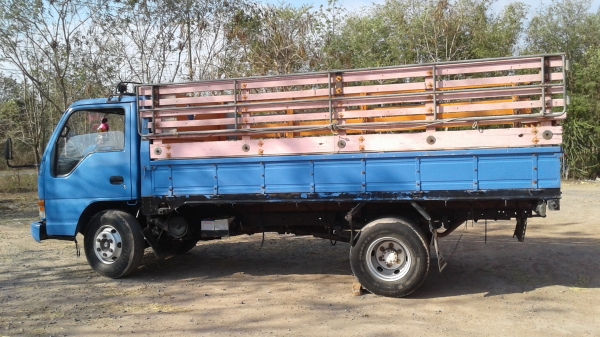 ISUZU..130แรงช่วงยาว4.30ยางเรเดียน6เส้นพร้อมใช้งานเล่มพร้อมโอน