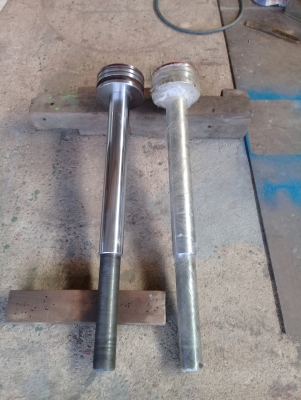 แกนเพลาไฮโดรลิคพร้อมลูกสูบ 65 มม.2เส้น แกนเพลาไฮโดรลิคพร้อมลูกสูบ 65 มม.2เส้น