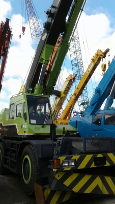 ขาย เเละ ให้เช่า รถเครนนำเข้า ขนาด 10 ตัน ถึง 500 ตัน