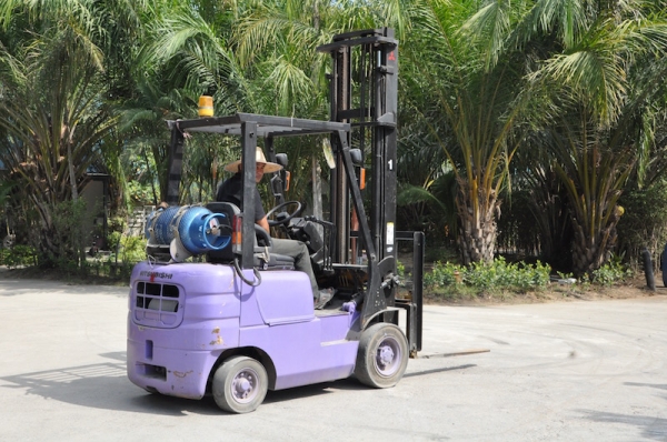 (ลดกระหน่ำ)ขายFORKLIFT MITSUBISHI FG15(1.5ตัน) เสา5เมตร(งาสไลด์) สวยเดิมจากญี่ปุ่น ยังไม่เคยใช้ในไทย 125,000เท่านั้น!!