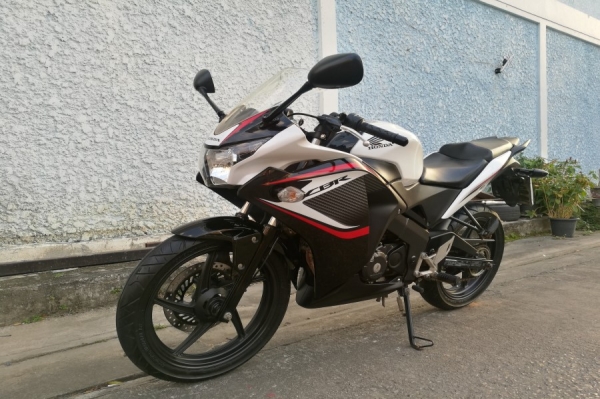 Cbr 150i 2014 รถบ้านแท้ มือเดียว รูดบัตรได้