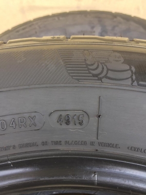 ขายยาง MICHELIN PRIMACY SUV 215-65-16 ปี15 ดอกหนาจัด ไม่มีตำหนิ ชุดละ 6,500 บาท