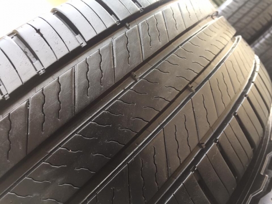 ขายยาง MICHELIN PRIMACY SUV 215-65-16 ปี15 ดอกหนาจัด ไม่มีตำหนิ ชุดละ 6,500 บาท