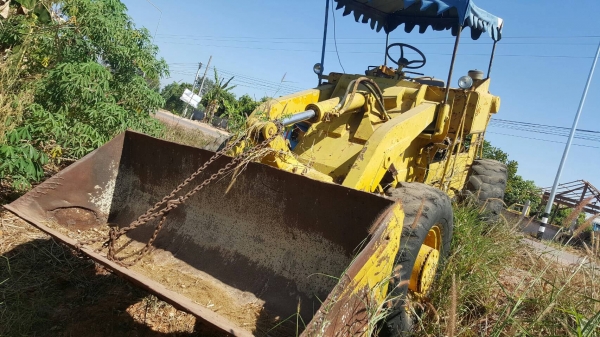 ขาย รถตัก KOMATSU JH60 ขายตามสภาพ ต่อรองได้