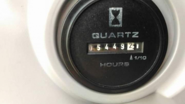 ขายKOBELCO SK135SR YY05  ปี2009 เครื่องคอมมอนเรล  เปิดได้รอบคัน  ใช้งานมาแค่  5,XXX ชั่วโมง  ลองระบบกันได้ทุกวัน  โทร  089-3818694  ดวงนภา