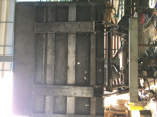 รับติดตั้งลิฟท์ท้าย