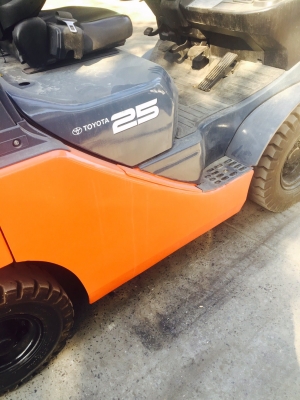 ขายรถtoyota 8fd25 ดีเซลเกียร ออโต้