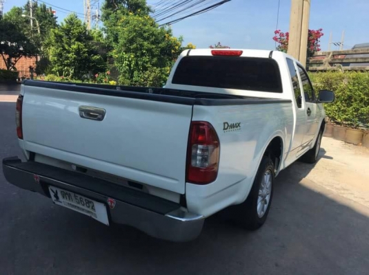 ISUZU D-MAX เครื่อง2.5 SX. สีขาว ปี2006 ISUZU D-MAX เครื่อง2.5 SX. สีขาว ปี2006