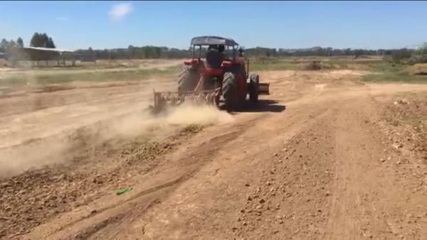 ขายรถไถ KUBOTA M5000 เครื่องดี สภาพสวยเดิมๆ ( ราคา 275,000 บาท ) (มีภาพวีดีโอ) พร้อมอุปกรณ์ 2 รายการ ขายรถไถ KUBOTA M5000 เครื่องดี สภาพสวยเดิมๆ ( ราคา 275,000 บาท ) (มีภาพวีดีโอ) พร้อมอุปกรณ์ 2 รายการ