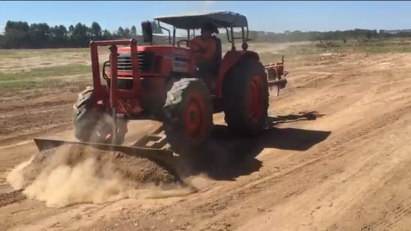 ขายรถไถ KUBOTA M5000 เครื่องดี สภาพสวยเดิมๆ ( ราคา 275,000 บาท ) (มีภาพวีดีโอ) พร้อมอุปกรณ์ 2 รายการ ขายรถไถ KUBOTA M5000 เครื่องดี สภาพสวยเดิมๆ ( ราคา 275,000 บาท ) (มีภาพวีดีโอ) พร้อมอุปกรณ์ 2 รายการ
