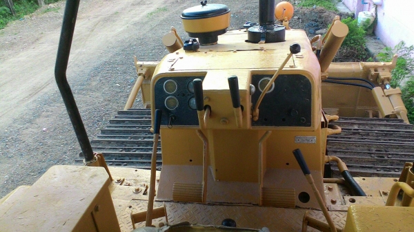 ขายรถแทรคเตอร์caterpillar D4E เครื่องดีโซ่ใหม่ ลอลเร่อใหม่ แผ่นแทคใหม่ เฟืองใหม่ สภาพพร้อมใช้มีเอกสา ขายรถแทรคเตอร์caterpillar D4E เครื่องดีโซ่ใหม่ ลอลเร่อใหม่ แผ่นแทคใหม่ เฟืองใหม่ สภาพพร้อมใช้มีเอกสา