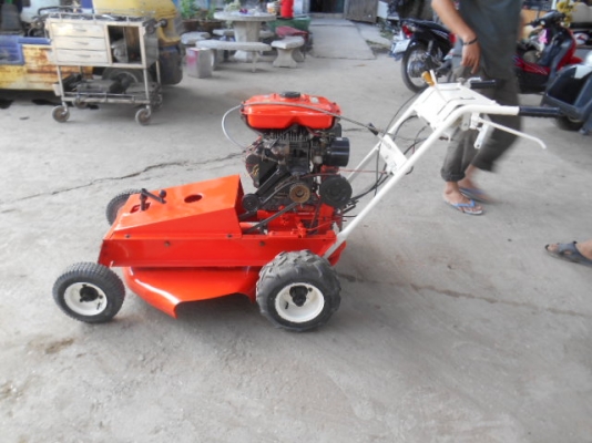 รถตัดหญ้า KUBOTA GS280-GHL-2 เดินตาม พร้อมใช้งาน รถตัดหญ้า KUBOTA GS280-GHL-2 เดินตาม พร้อมใช้งาน