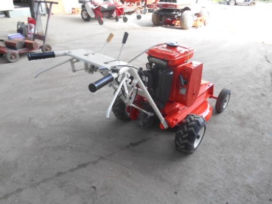 รถตัดหญ้า KUBOTA GS280-GHL-2 เดินตาม พร้อมใช้งาน รถตัดหญ้า KUBOTA GS280-GHL-2 เดินตาม พร้อมใช้งาน