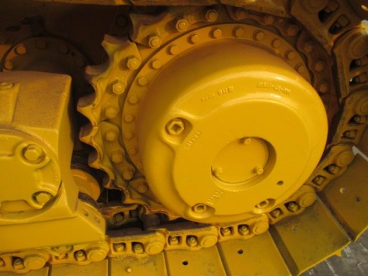 ขายรถแทรกเตอร์ KOMATSU รุ่น D85ESS-2