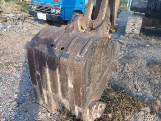 ขาย 265,000 KOMATSU PC120-3  เครื่อง 6BB1-145 แรง ปั้มแรง โช่หนา เอวแน่น  รถอยู่  นครนายก 090-772-3710 090-772-3708