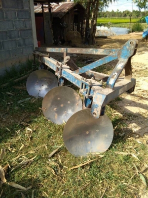 ขาย 375,000 KUBOTA M 7040 ปี 54  เครื่องดี เกียร์แรง  ยางดี. (ใบมีด-หาง 3 ) เอกสารเล่มทะเบียน รถอยู่ จ.อุบลราชธานี  090-772-3710 090-772-3708