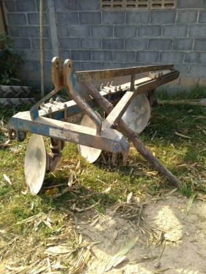 ขาย 375,000 KUBOTA M 7040 ปี 54  เครื่องดี เกียร์แรง  ยางดี. (ใบมีด-หาง 3 ) เอกสารเล่มทะเบียน รถอยู่ จ.อุบลราชธานี  090-772-3710 090-772-3708