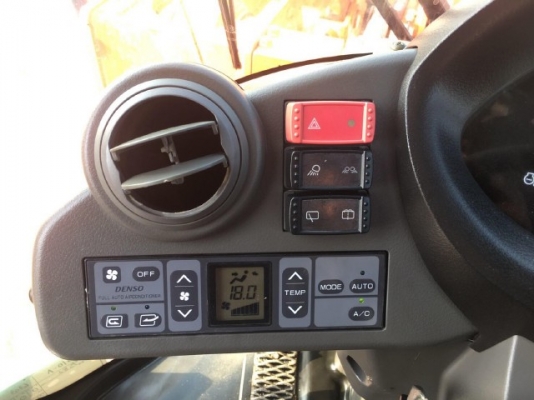 ขายรถตักล้อยาง HITACHI ZW310 ปี 2011 สภาพสวยพร้อมใช้ มีVDOการทำงานครับ