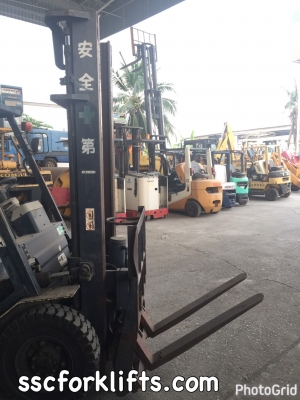 ขายรถยก KOMATSU FD25-11  เสาสูง 4 เมตร (งาเท)