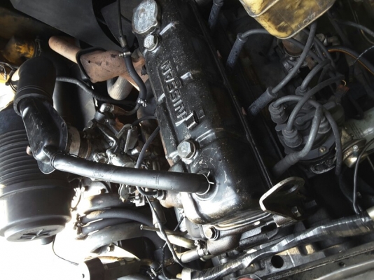 ขายฟอร์คลิฟท์ขนาด 2 ตันเสายกสูง3 เมตรเกียร์ธรรมดา ราคา 100000บาท สนใจ 0813535948