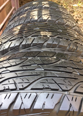 ยาง All Dunlop 245 70 16 กลางปี14 ดอกเยอะ พร้อมใช้งาน ราคาไม่แพง