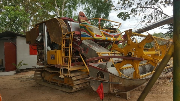 ขายรถเกี่ยวข้าวไอ้หนุ่มไวไฟ 53 เครื่องjo8cเทอร์โบว์ ช่วงล่าง12โรงงาน เช็คเฟืองลูกปืนก้อนเรียบร้อย ปั๊ม23อีตั้น คอแสตนเลส